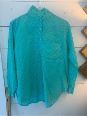 Turquoise Printed Button-Front Long-Sleeve Blouse. Beautiful colors in an overs